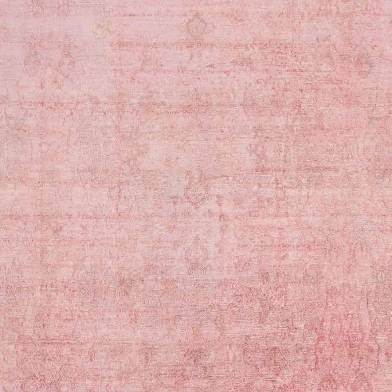 Розовая ткань