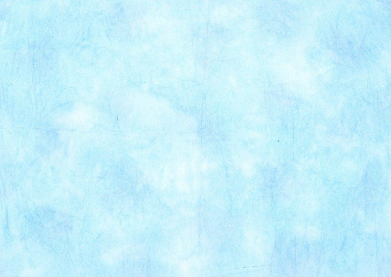 Нежно голубой