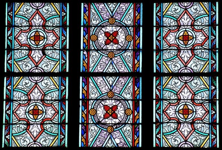 Готический орнамент витраж