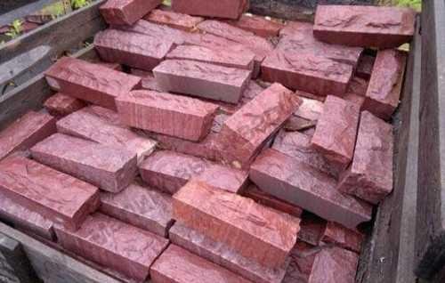 Шокшинский малиновый кварцит Карелии