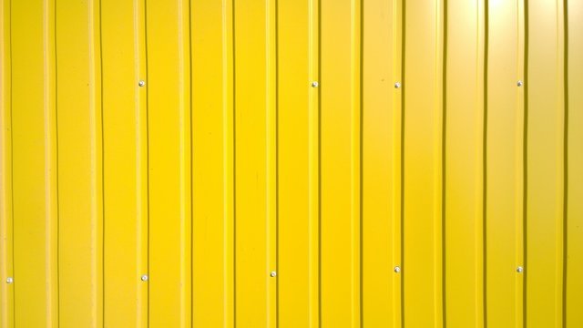 Профнастил желтый