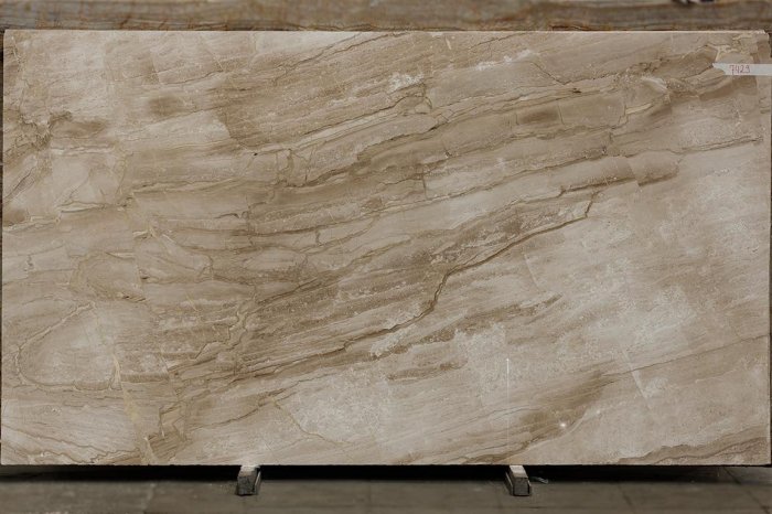 Daino reale мрамор