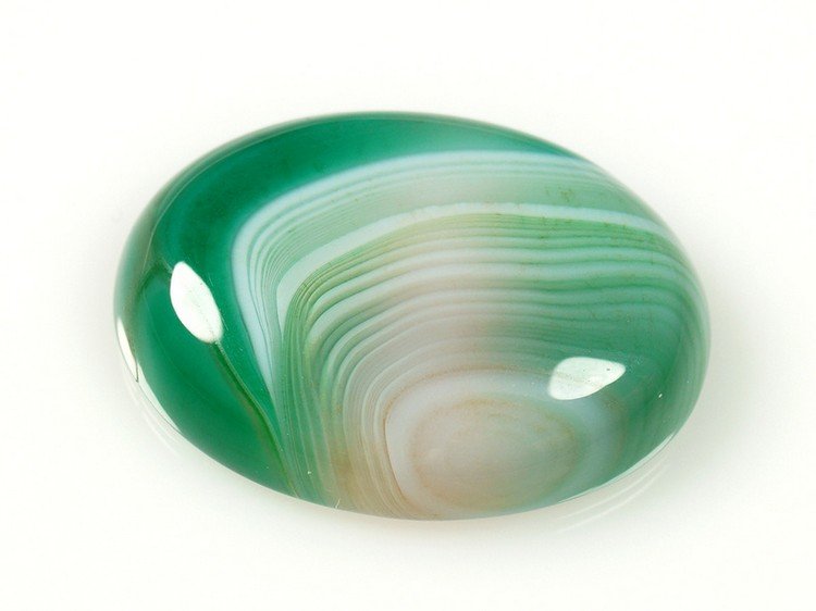 Изумрудный агат камень