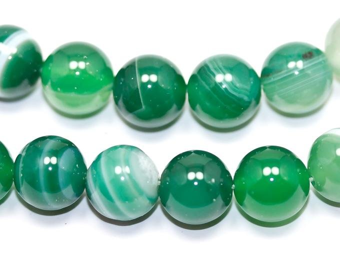 Зелёный агат камень