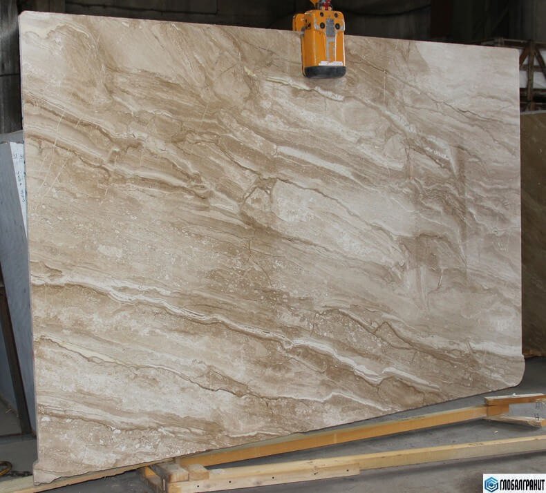 Мрамор Дайна