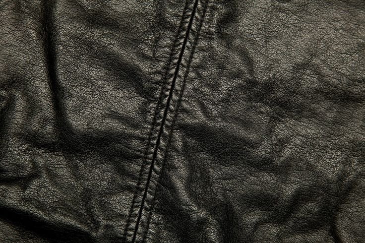 Черная кожа