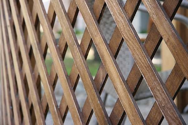 Решетка деревянная RLW 300_4200