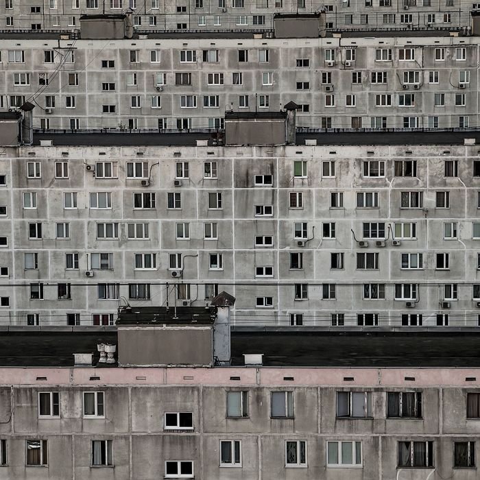 Серые пятиэтажки