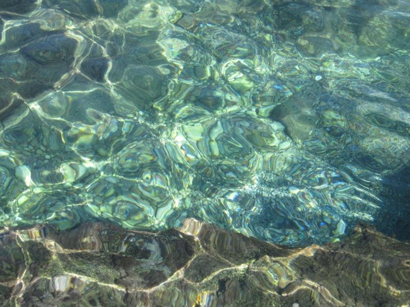 Вода сверху