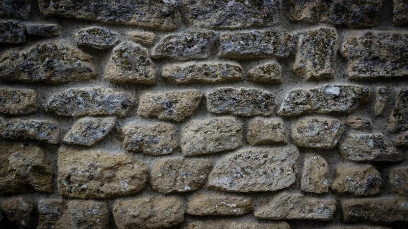 Каменная стена