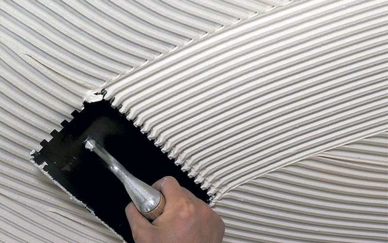 Плиточный клей нанесение