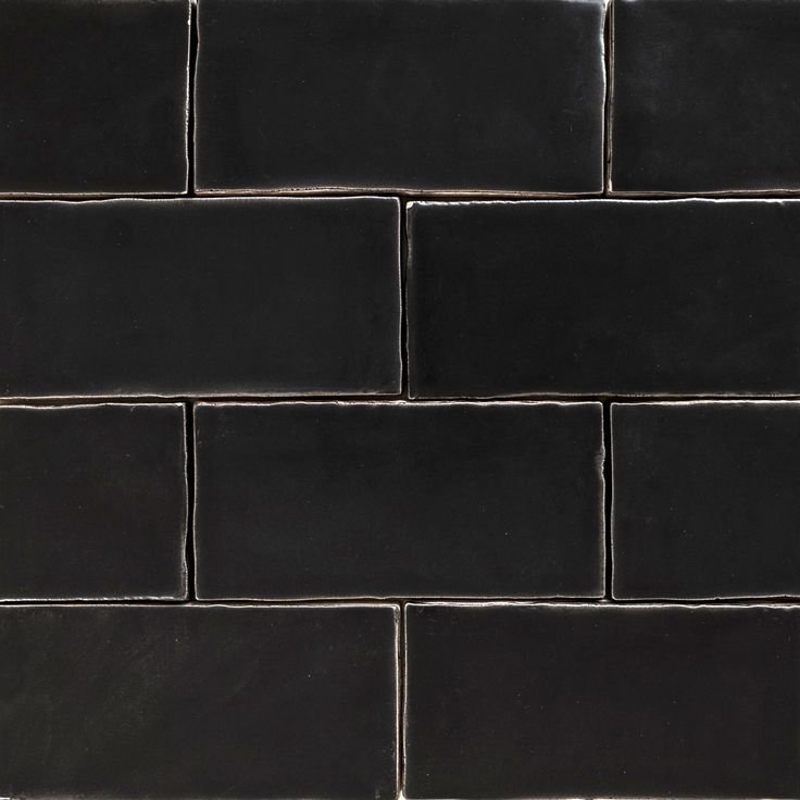 Плитка черная прямоугольная