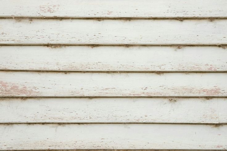 Белое крашеное дерево