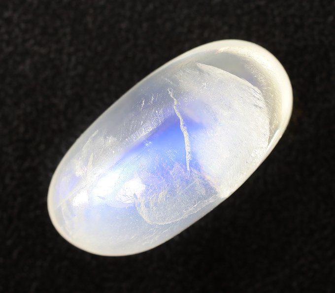 20 Карат лунный камень