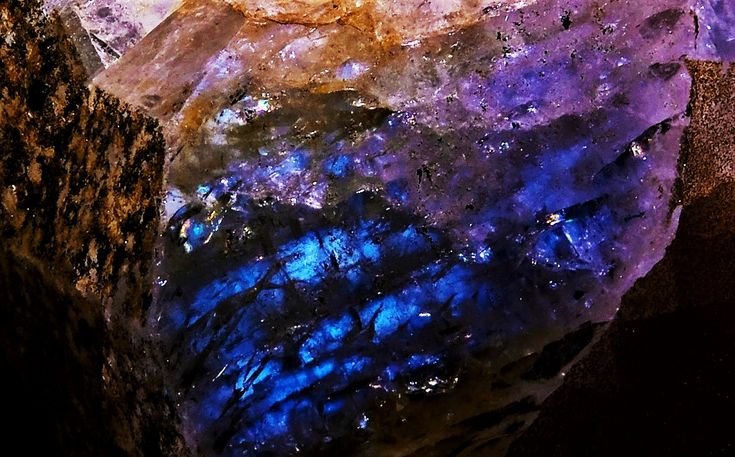 Лунный камень / минерал