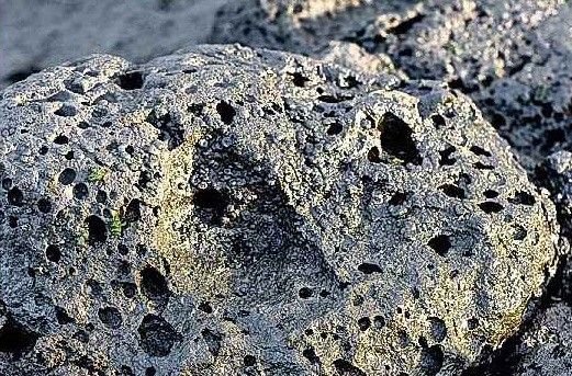 Туф вулканический камень