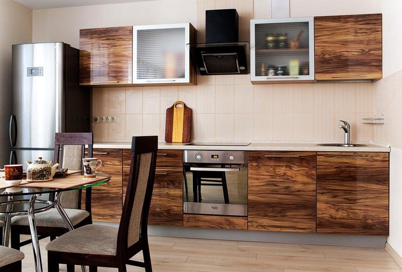 Кухонный гарнитур под дерево