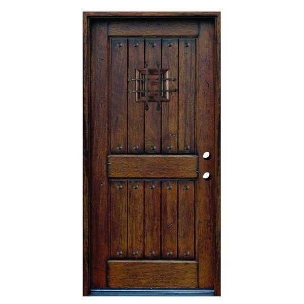 Деревянная дверь