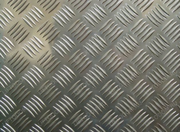 Металлический лист для пола