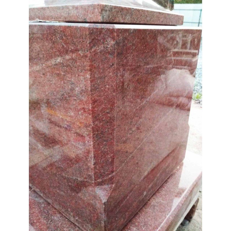 Красный Карельский гранит Сюскюянсаари