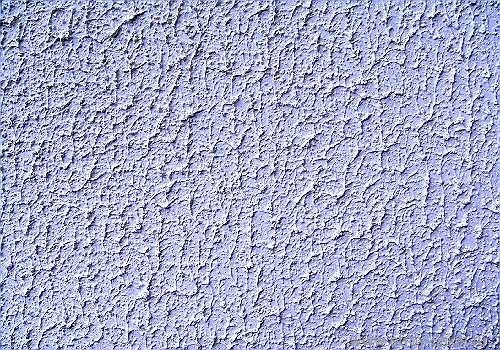 Шершавая поверхность стен