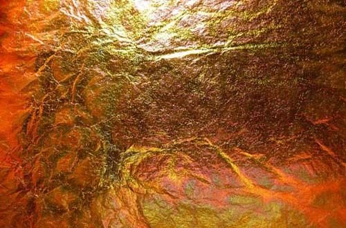 Золотая поталь фактура