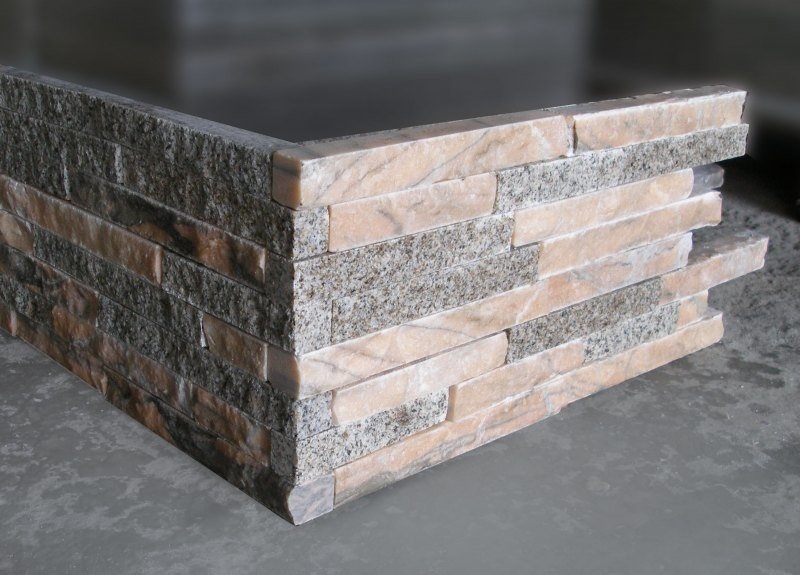 Розовый гранит Саянский