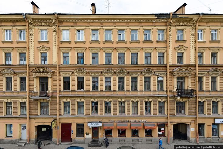 Фасады зданий Петербурга