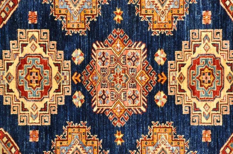 Ковер с восточным орнаментом