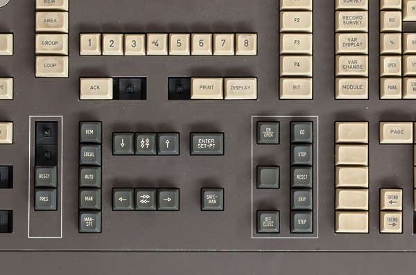 3х кнопочная панель металл