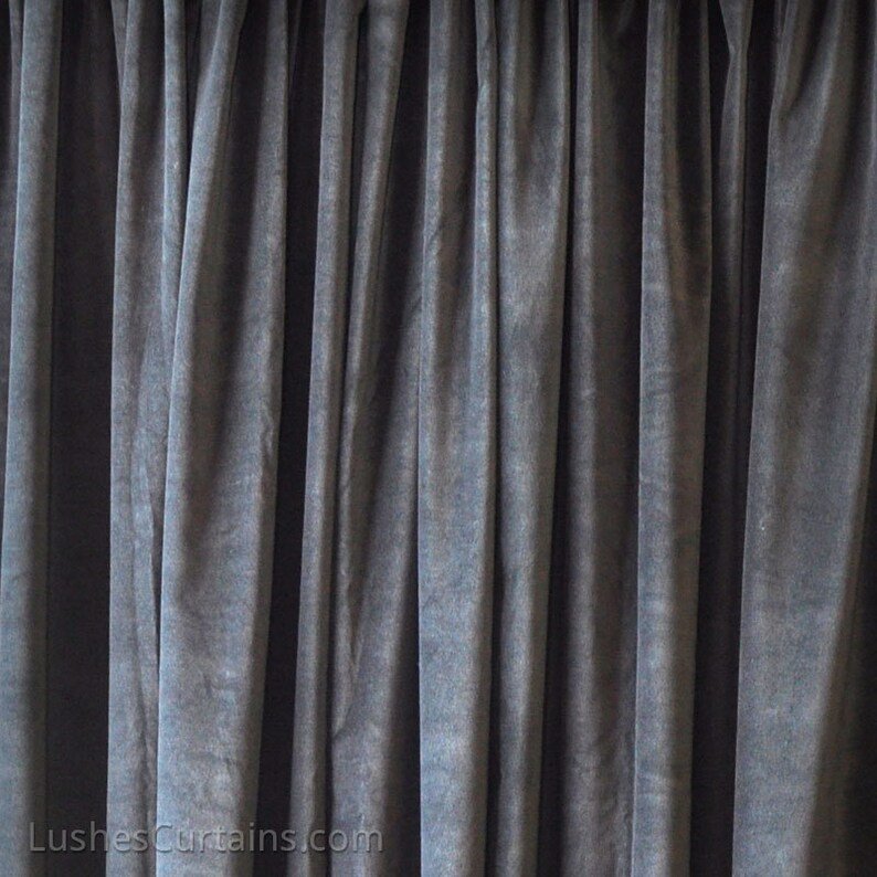 Шторы темно серые велюр