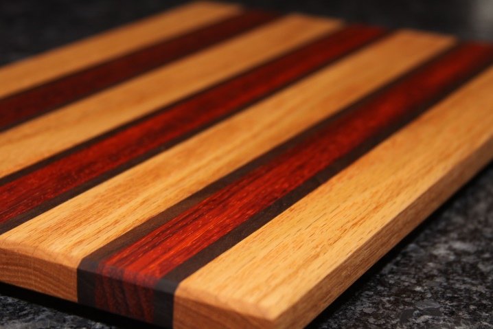 Древесина красное дерево красный Падук