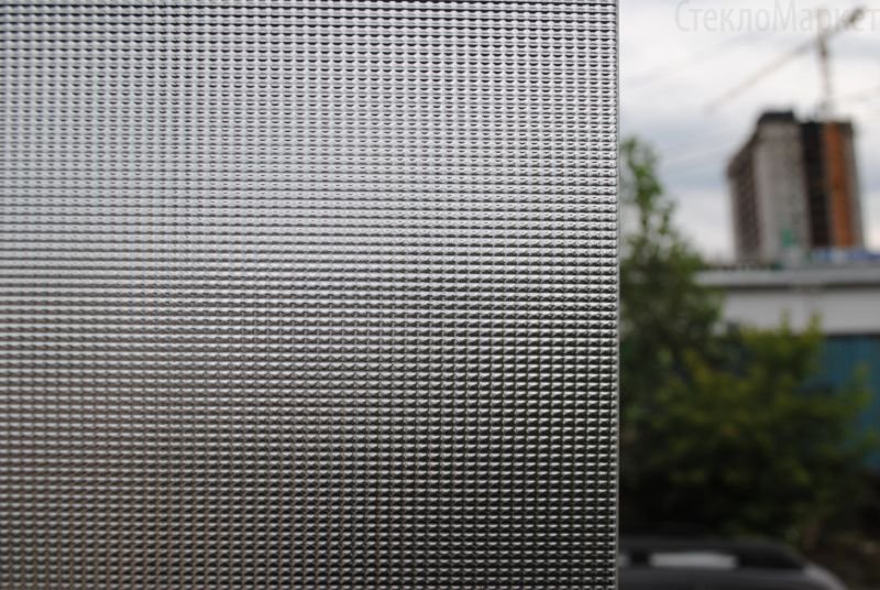 Кризет бесцветный