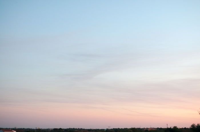 Светлое небо