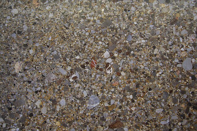 Конгломерат камень