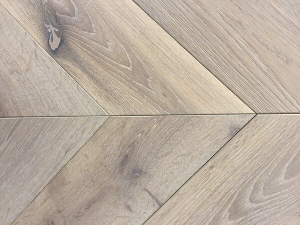 Французская елочка кварцвинил