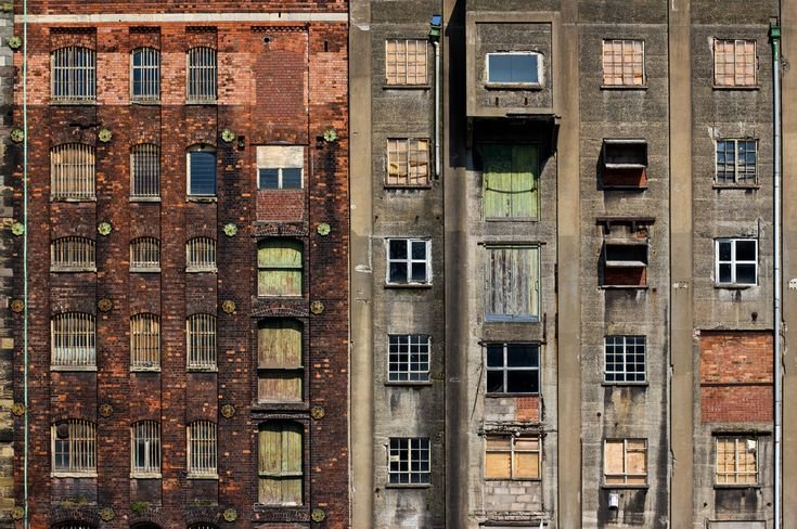Кирпичные многоэтажки Нью-Йорка гетто