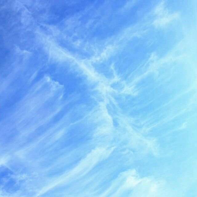 Голубой фон