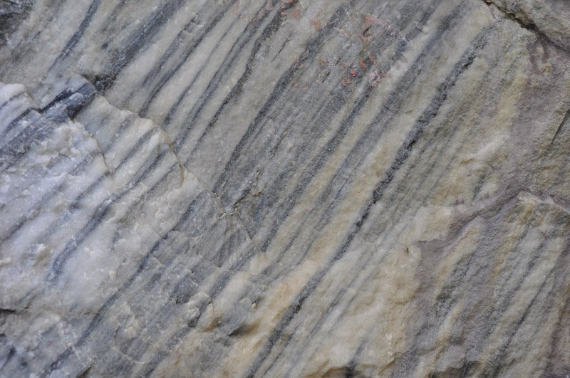 Мрамор Рускеала 65 столешница