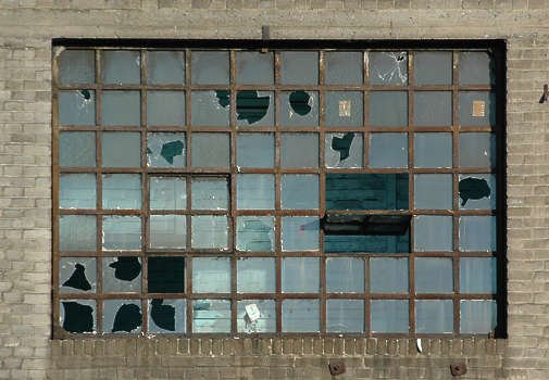 Старое окно завод