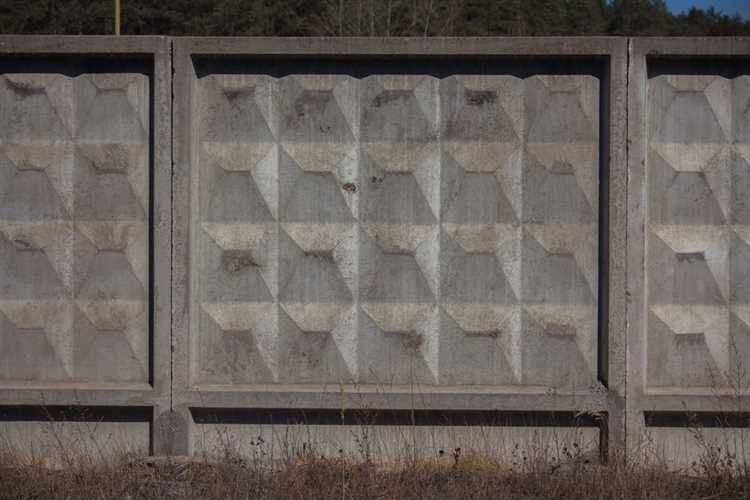 Бетонный забор СССР по-2