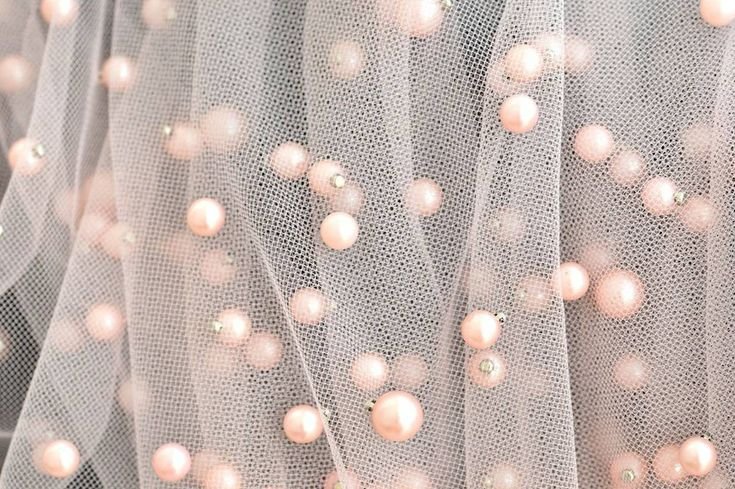 Органза с бусинами