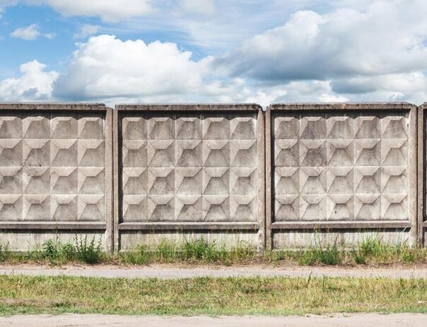 Борис Лахман бетонный забор