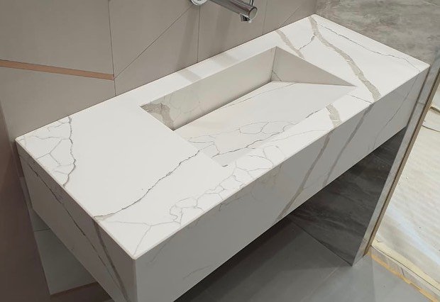 Кварц Авант 7400