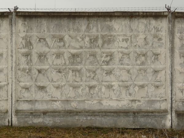 Борис Лахман бетонный забор