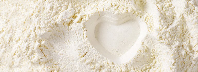 Мука на столе