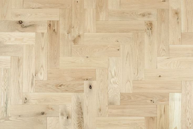 Паркет елочка светлый дуб