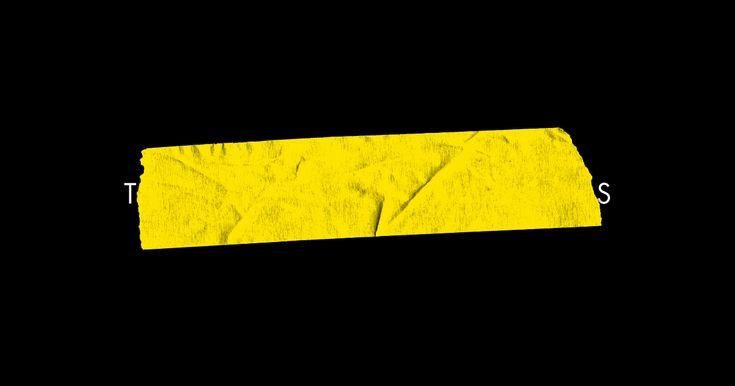 Кусок желтого скотча
