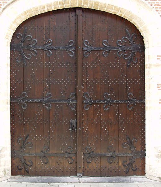 Старинные деревянные ворота