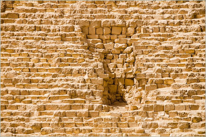 Каменные блоки пирамиды Хеопса